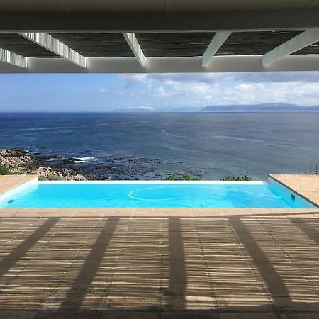 La Petite Baleine Oceanfront Luxury Villa Де Келдерс Екстериор снимка