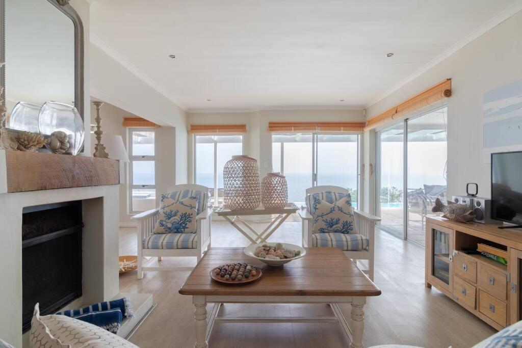 La Petite Baleine Oceanfront Luxury Villa Де Келдерс Екстериор снимка