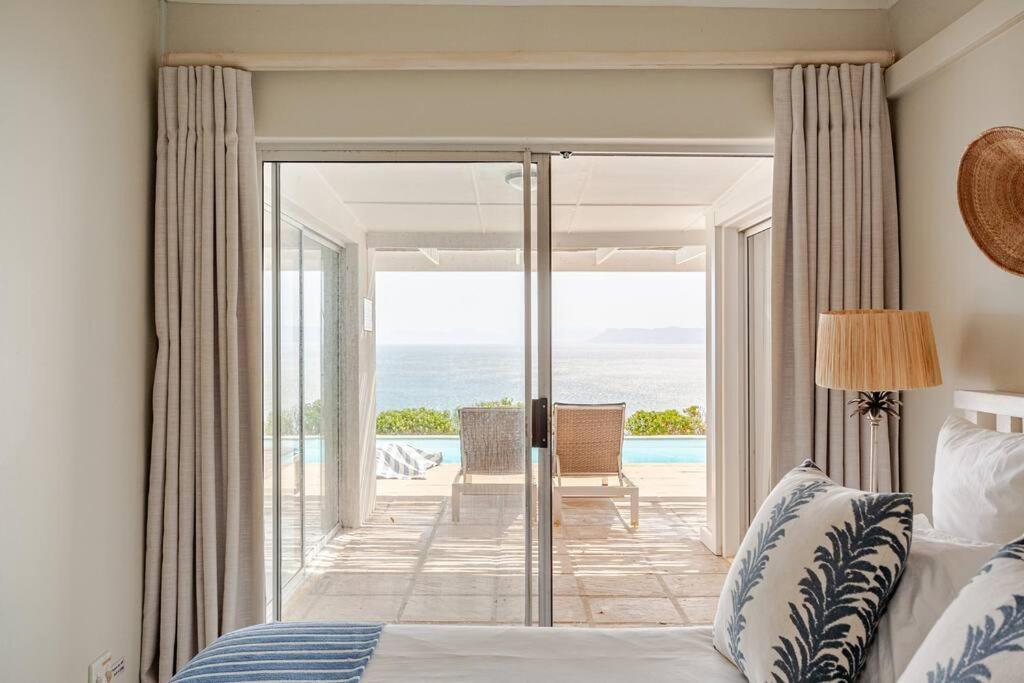 La Petite Baleine Oceanfront Luxury Villa Де Келдерс Екстериор снимка