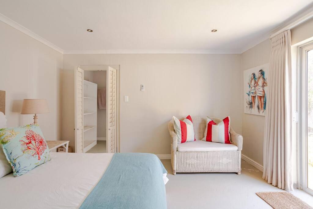 La Petite Baleine Oceanfront Luxury Villa Де Келдерс Екстериор снимка