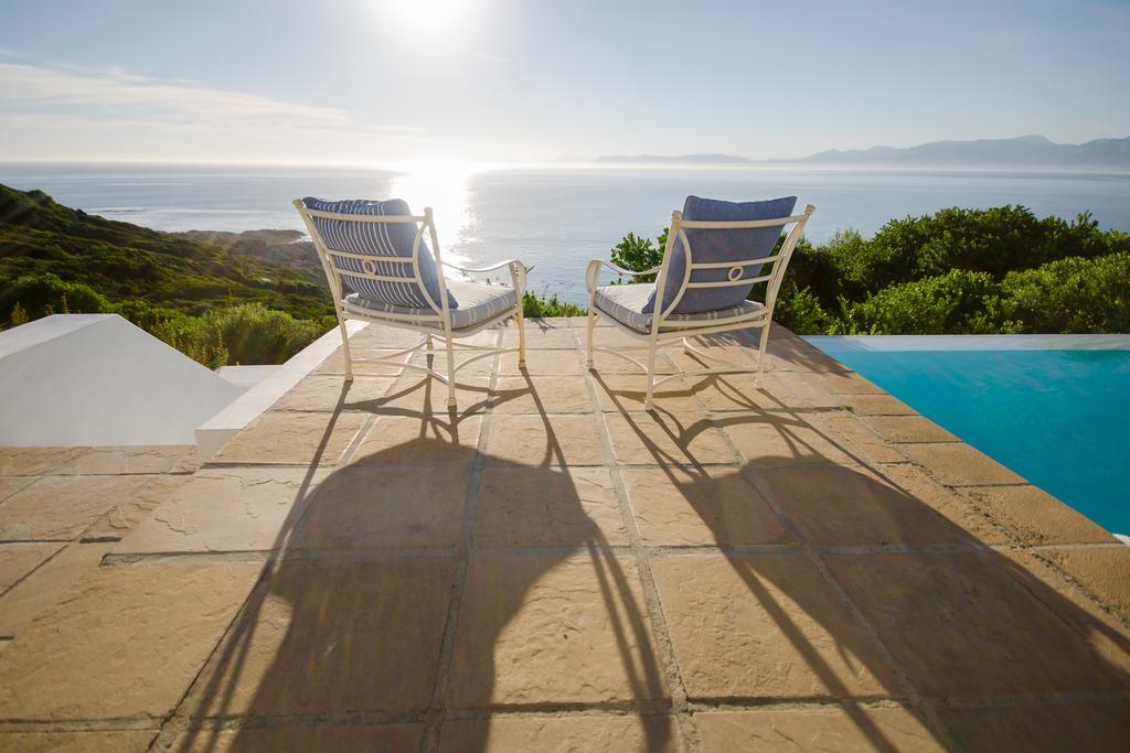 La Petite Baleine Oceanfront Luxury Villa Де Келдерс Екстериор снимка